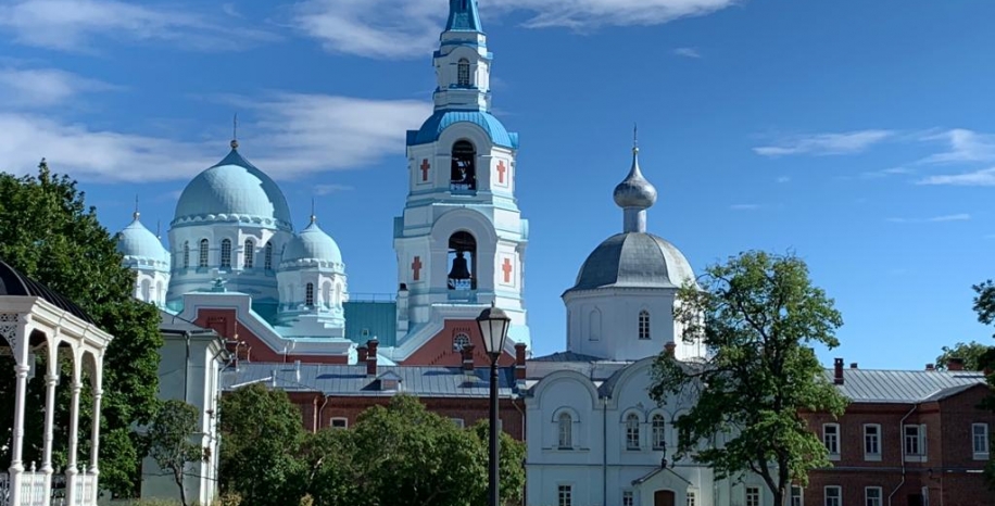 Паломническая поездка Валаам 1 неделя (с трудничеством). С июня по октябрь, выезд из Москвы по воскресеньям. Паломническая поездка Паломническая поездка Валаам 1 неделя (с трудничеством). С июня по октябрь, выезд из Москвы по воскресеньям. Паломническая поездка
