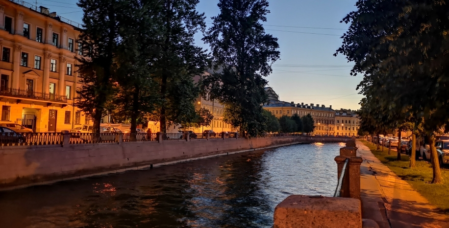 Паломническая поездка Автобусный тур. Санкт-Петербург. Тихвин. Старая Ладога. Царское Село. Вырица. Паломническая поездка Паломническая поездка Автобусный тур. Санкт-Петербург. Тихвин. Старая Ладога. Царское Село. Вырица. Паломническая поездка